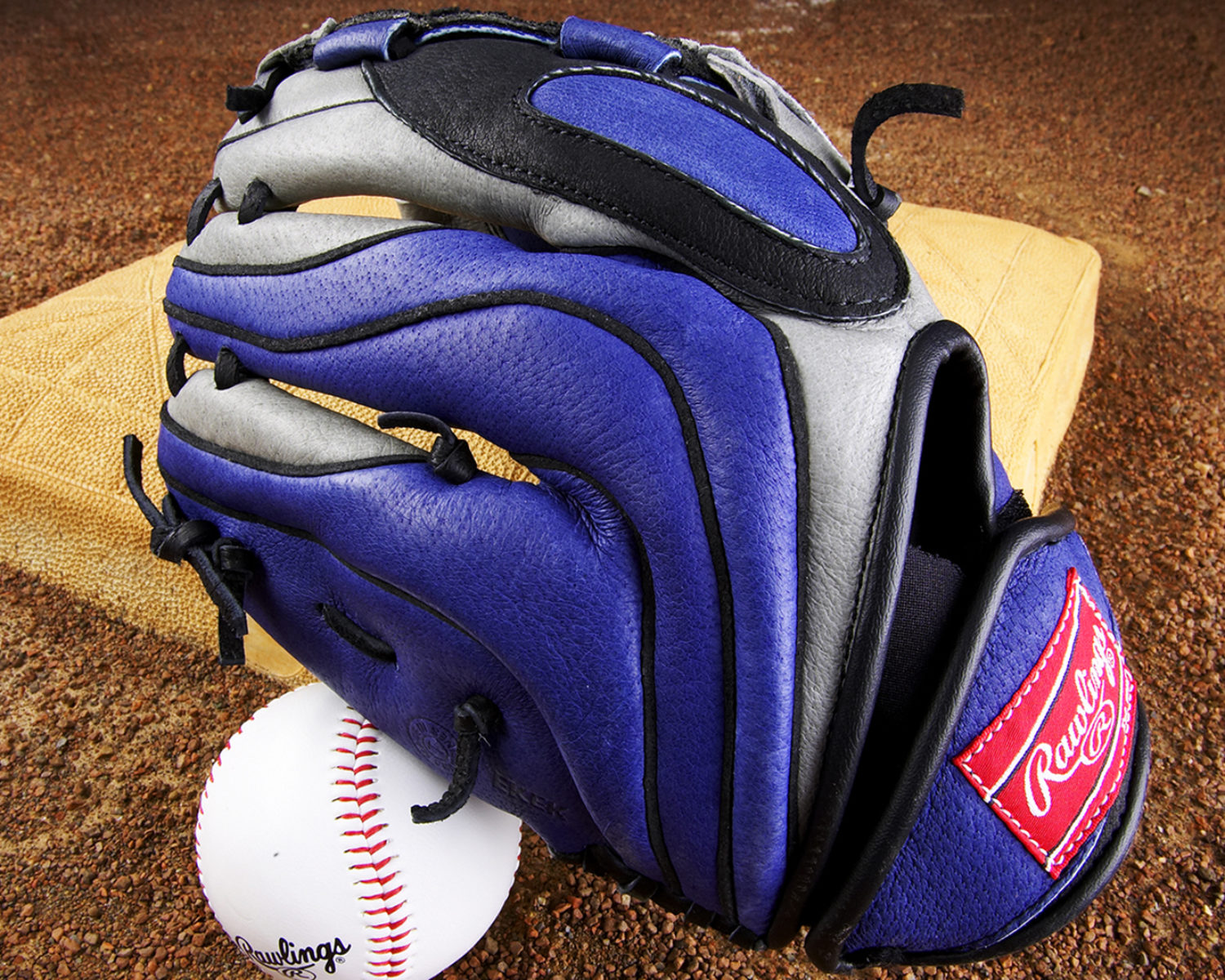 priority_designs_baseball_glove_design_and_develoment_consulting_001