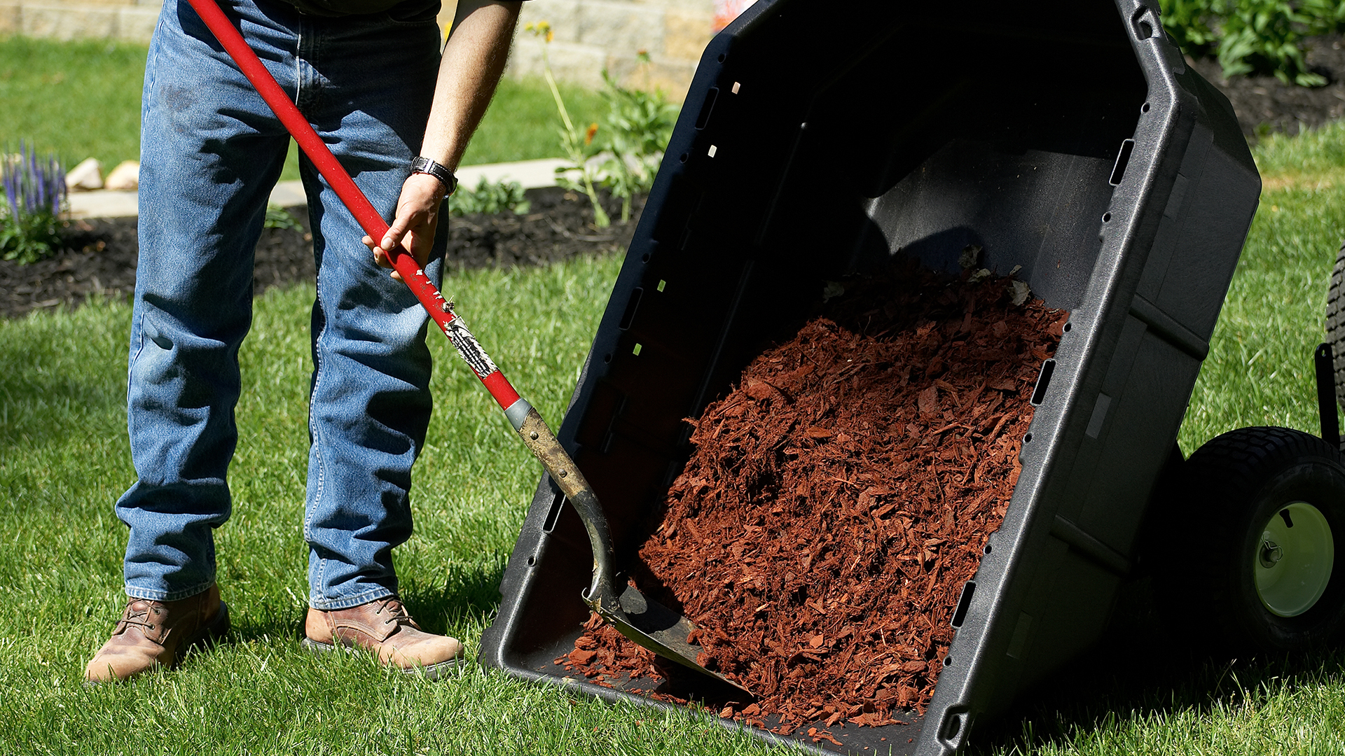 priority_designs_lawn_and_garden_cart_design_and_engineering_004