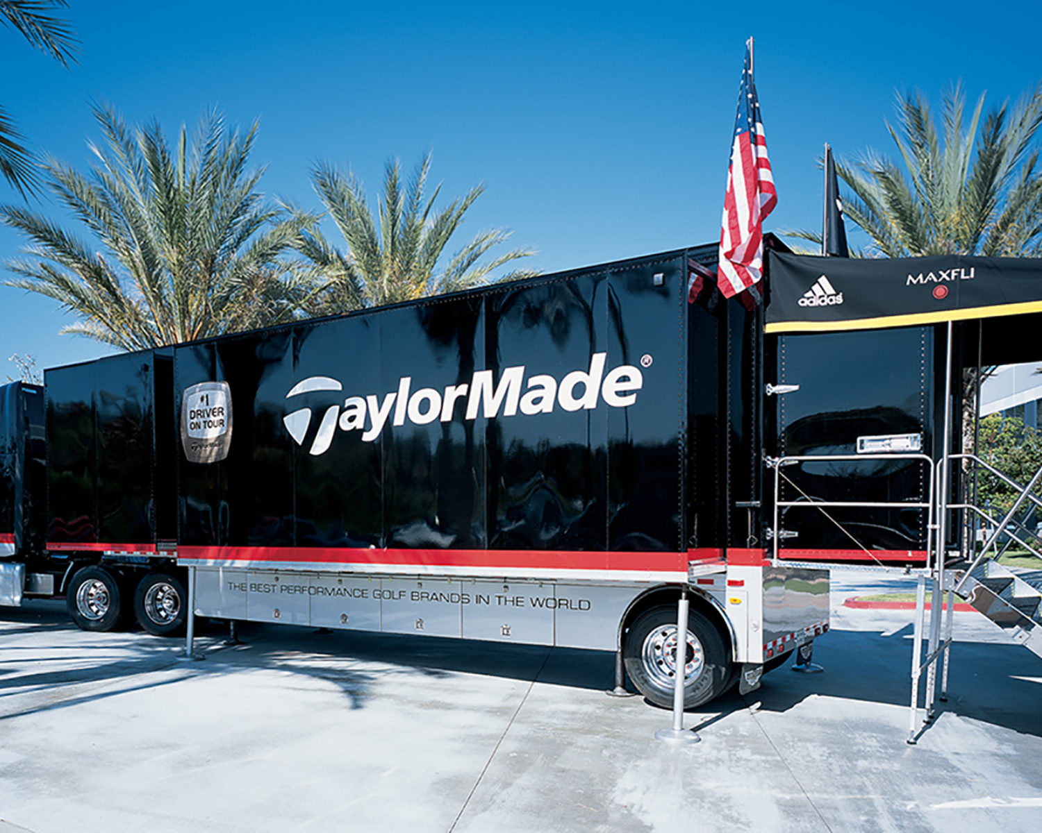 priority_designs_point_of_purchase_display_design_firm_001