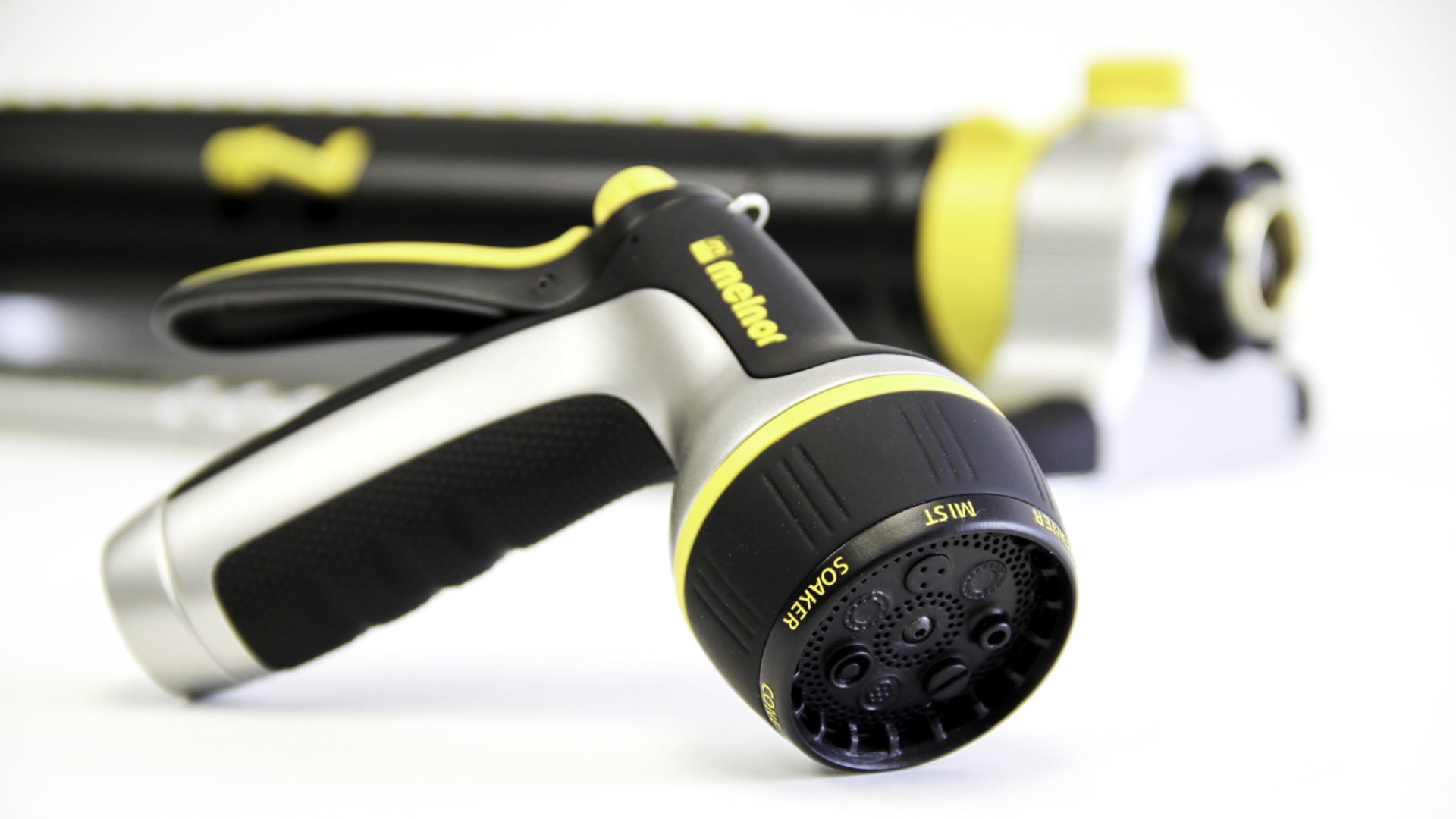 priority_designs-appearance-prototype-garden-tool-1920x1080