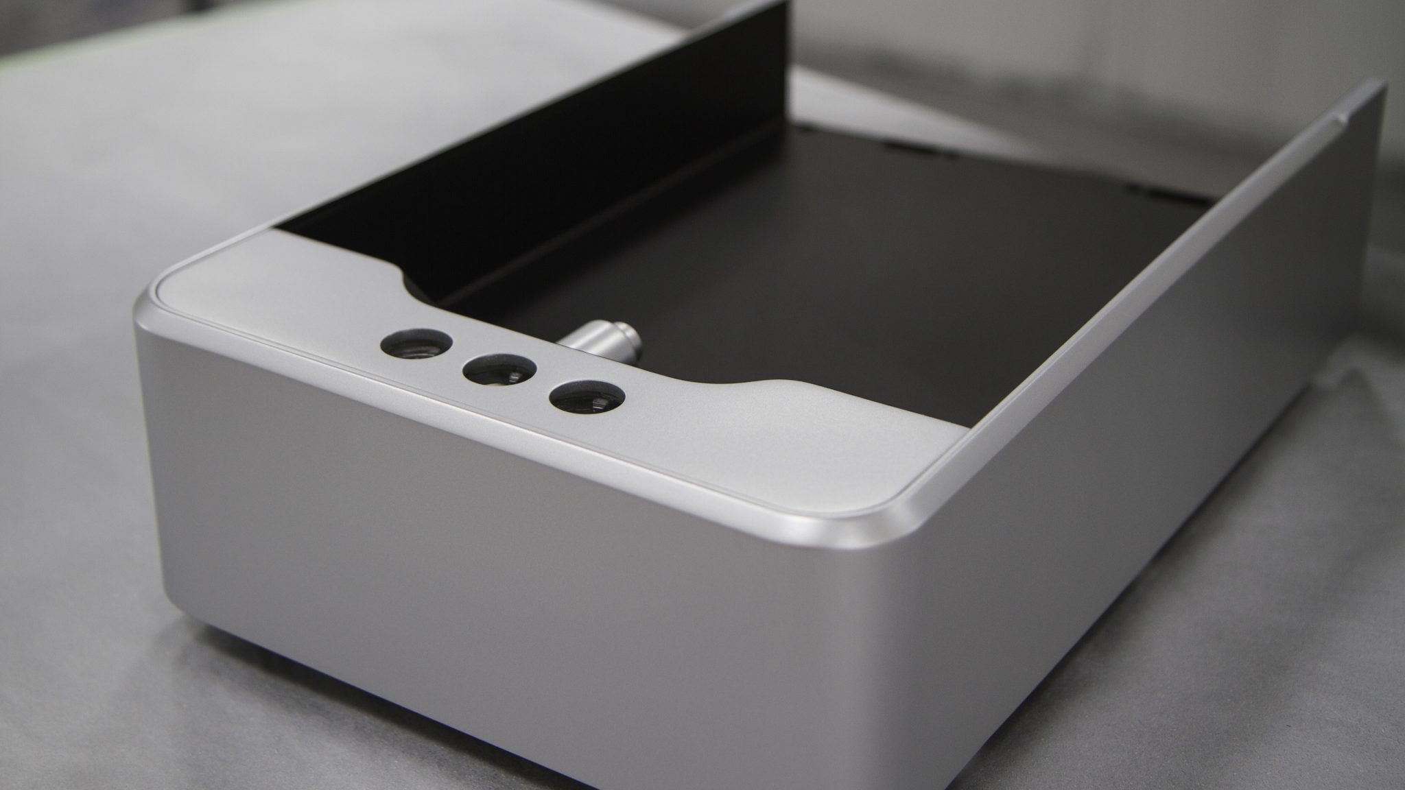 priority_designs-prototype-repair-process-after-painted